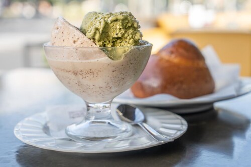 Granita siciliana con brioche.